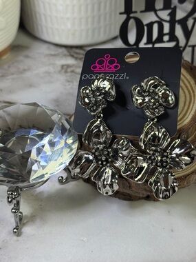 Paparazzi Silver Bloom Drop Earrings - Silver Floral Dangles